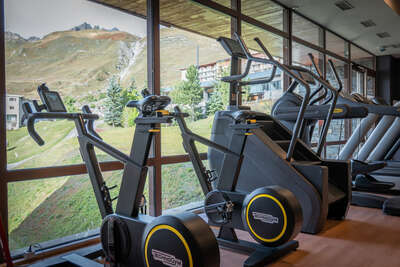 Sportlicher Fitnessbereich im Lagon de Tignes